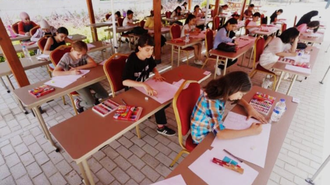 Canlı Performans Resim Yarışması Ödül Töreni
